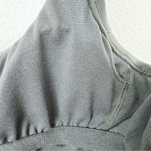 Nike Swim One Piece - Picture 5 of 7